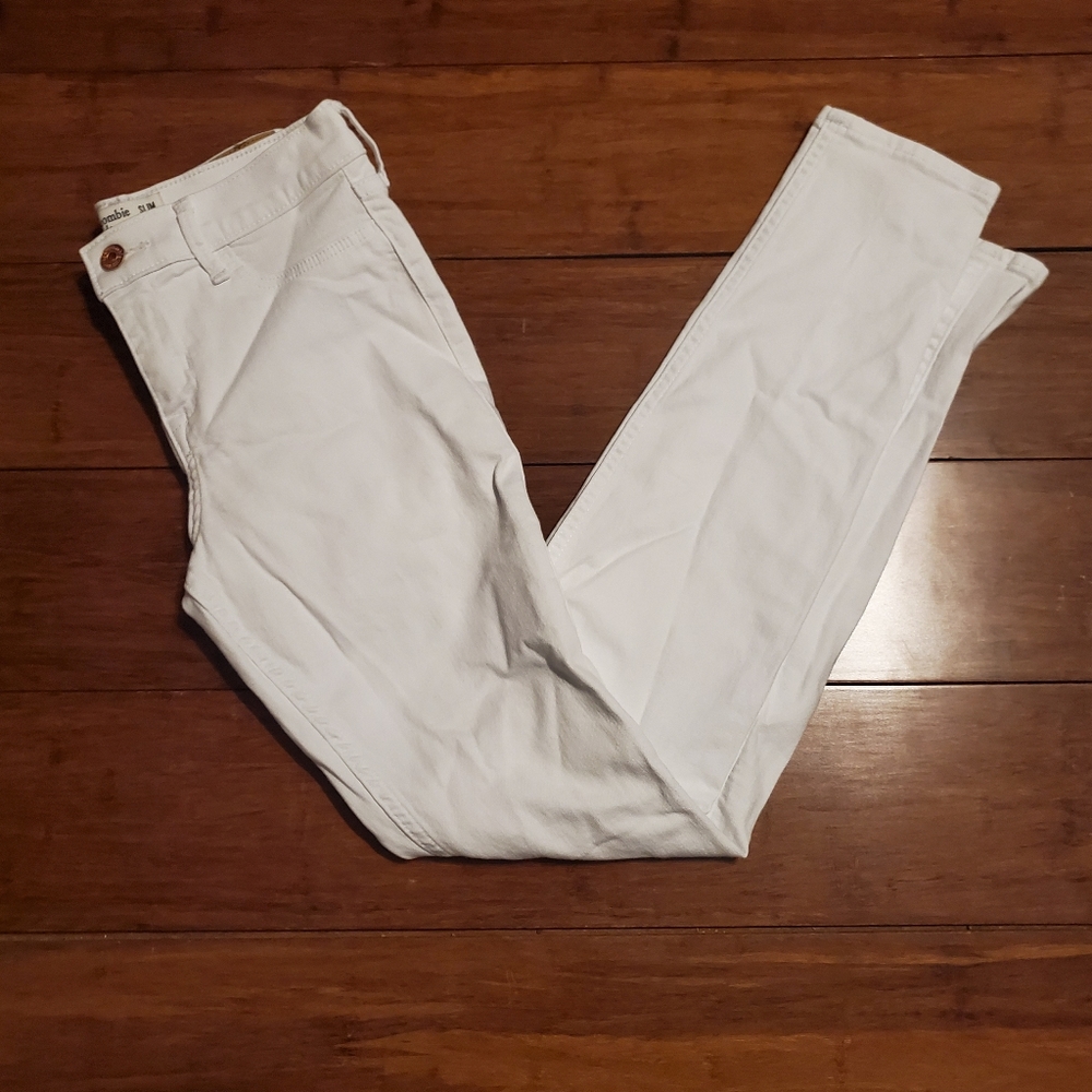 abercrombie kids Girls Skinny Jeans. Like new.